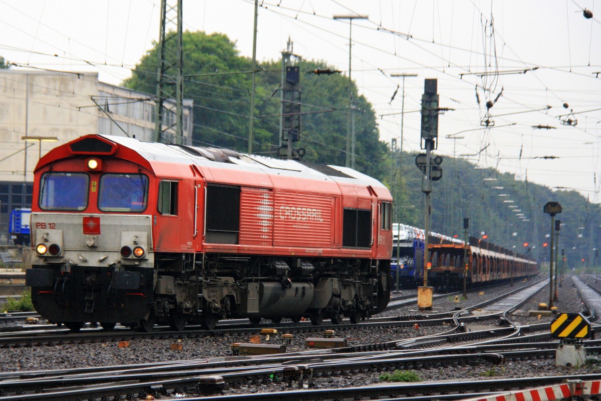 Die Class 66 PB12  Marleen  von Crossrail rangiert in Aachen-West bei Regenwetter am 7.9.2013.