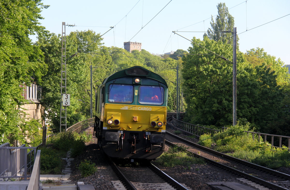 Die Class 66 V266/PB10 von der Rurtalbahn-Cargo kommt als Lokzug aus Aachen-West nach Düren-Hbf aus Richtung Aachen-West und fährt durch Aachen-Schanz in Richtung Aachen-Hbf,Aachen-Rothe-Erde,Aachen-Eilendorf,Stolberg-Hbf(Rheinland),Eschweiler-Hbf,Langerwehe,Düren. 
Aufgenommen vom Bahnsteig von Aachen-Schanz.
Am Morgen vom 16.5.2019.