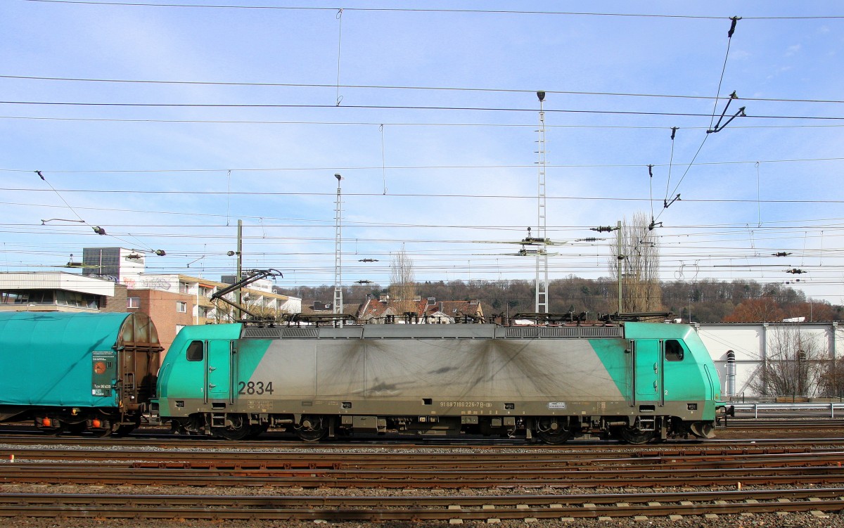 Die Cobra 2834 fährt mit einem Kurzen Coilzug aus Kinkempois(B) nach Köln-Gremberg bei der Ausfahrt aus Aachen-West und fährt in Richtung Aachen-Schanz,Aachen-Hbf,Köln.
Aufgenommen vom Bahnsteig in Aachen-West. 
Bei schönem Frühlingswetter am 7.3.2015.