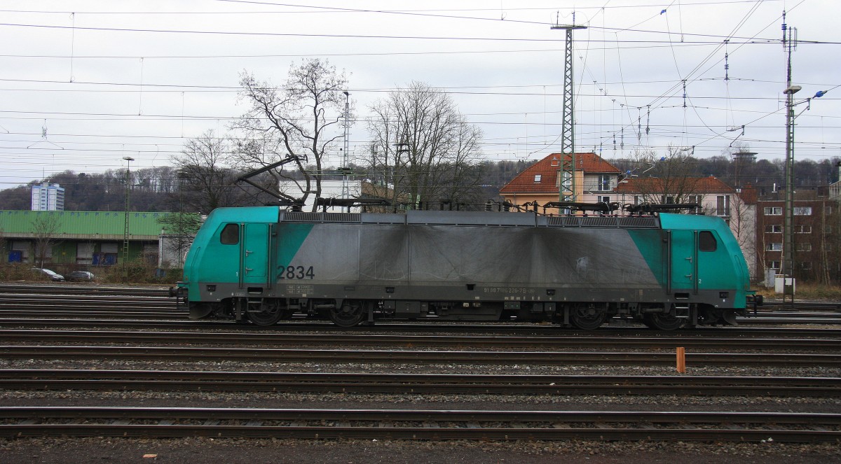 Die Cobra 2834 rangiert in Aachen-West. 
Aufgenommen vom Bahnsteig in Aachen-West bei Regenwolken am Nachmittag vom 28.2.2014.