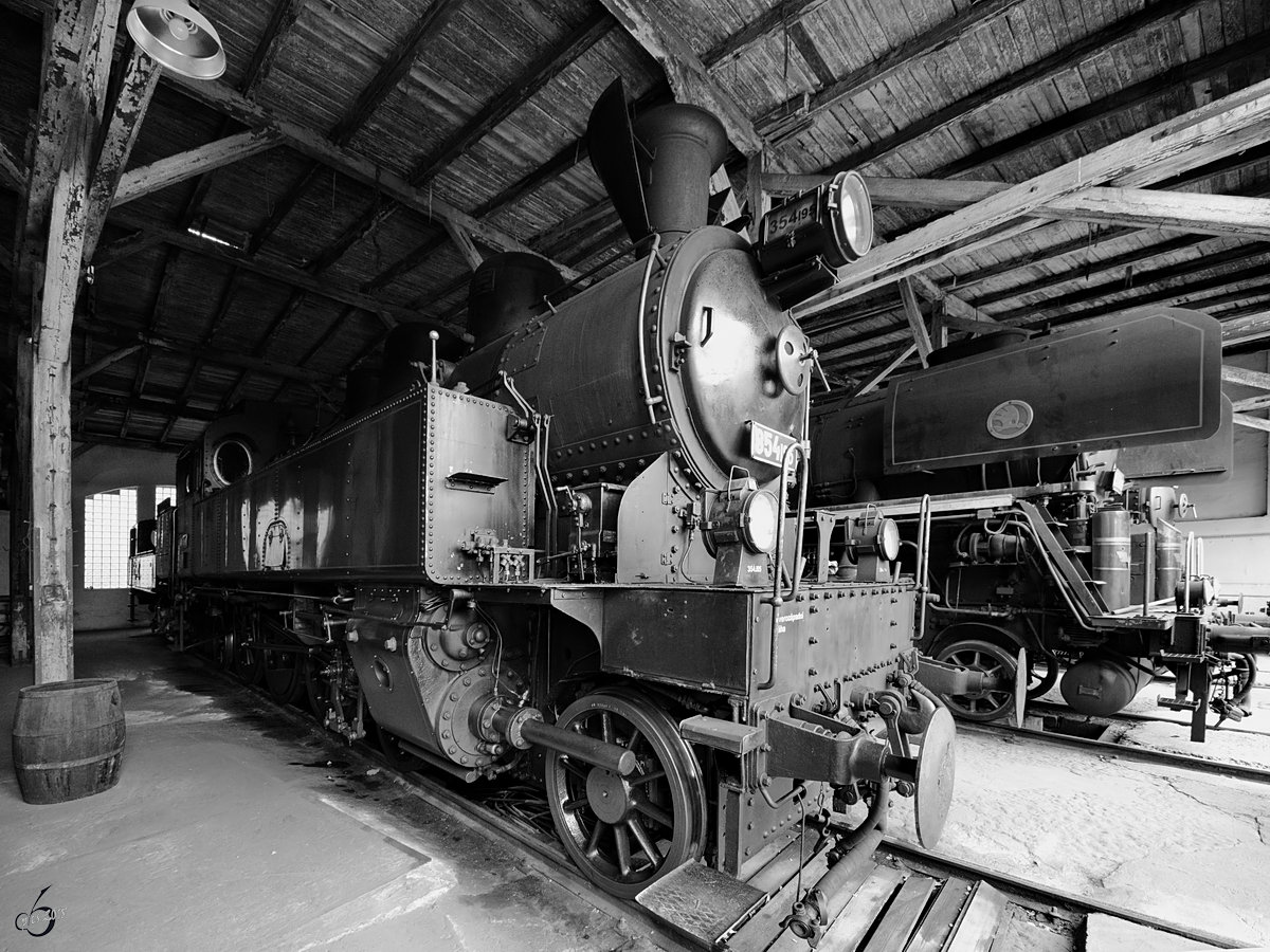 Die Dampflokomotive 354 195 Anfang April 2018 im Eisenbahnmuseum Lužná u Rakovníka.
