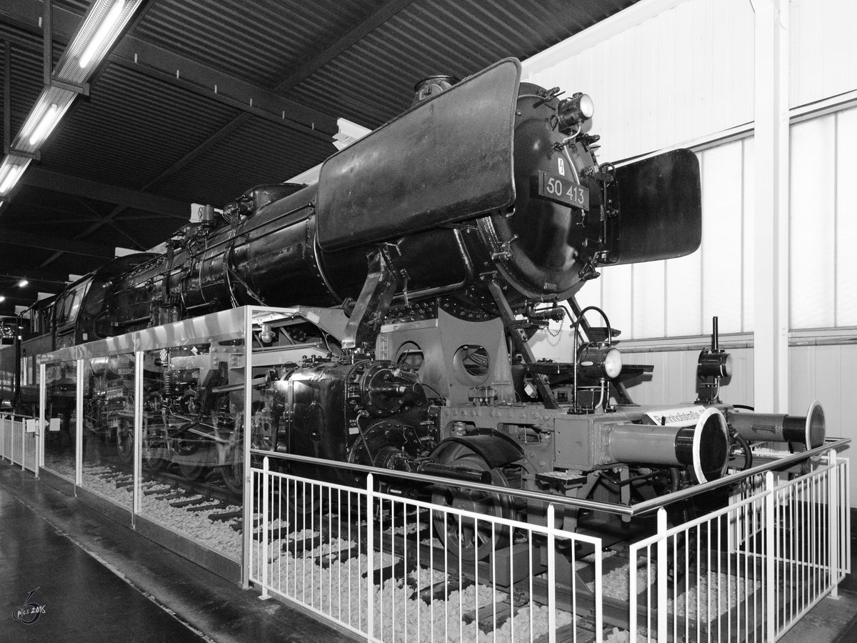 Die Dampflokomotive 50 413 im Auto- und Technikmuseum Sinsheim. (Dezember 2014)