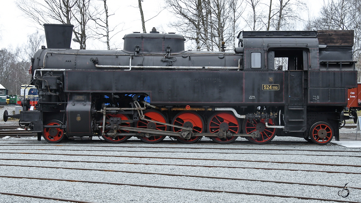 Die Dampflokomotive 524 1110 Anfang April 2018 im Eisenbahnmuseum Lužná u Rakovníka.