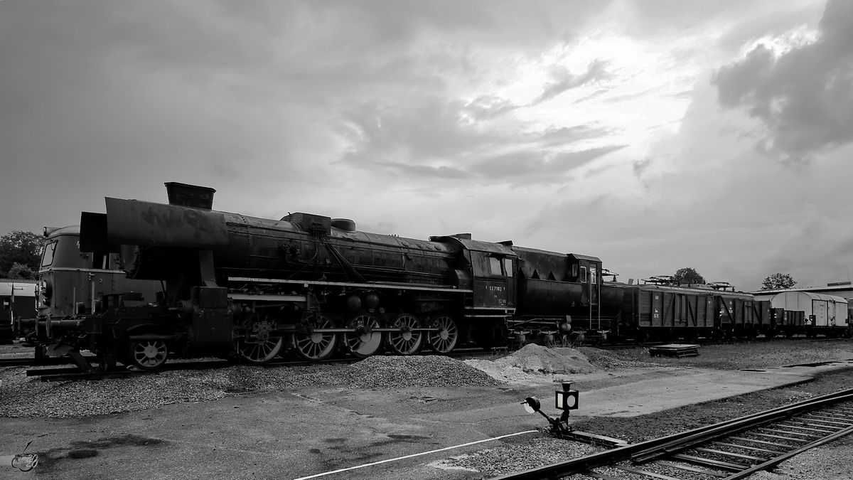 Die Dampflokomotive 52.7102 war Mitte August 2020 im Lokpark Ampflwang zu sehen.