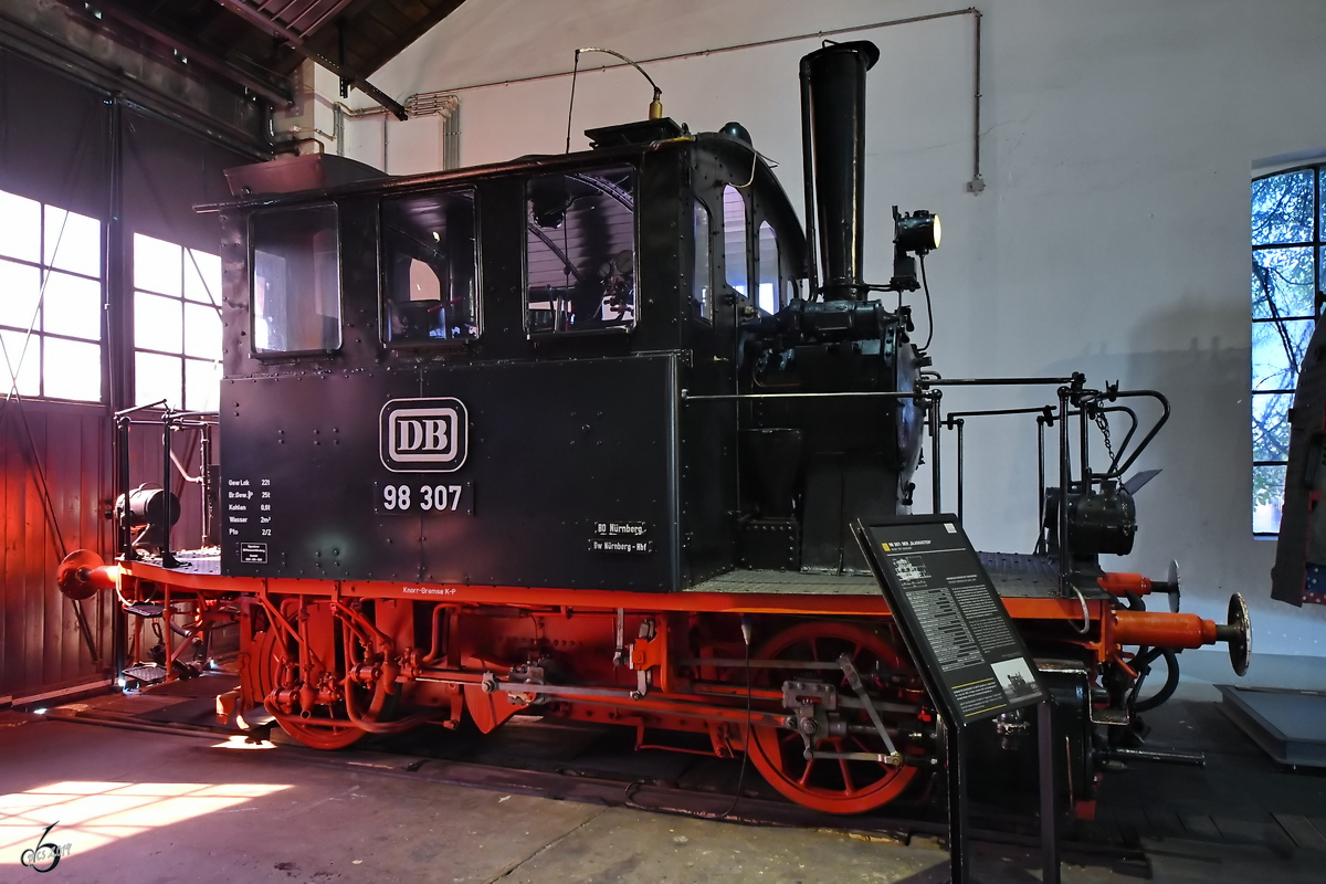 Die Dampflokomotive 98 307 ist im Deutschen Dampflokomotiv-Museum Neuenmarkt-Wirsberg ausgestellt. (Juni 2019) 