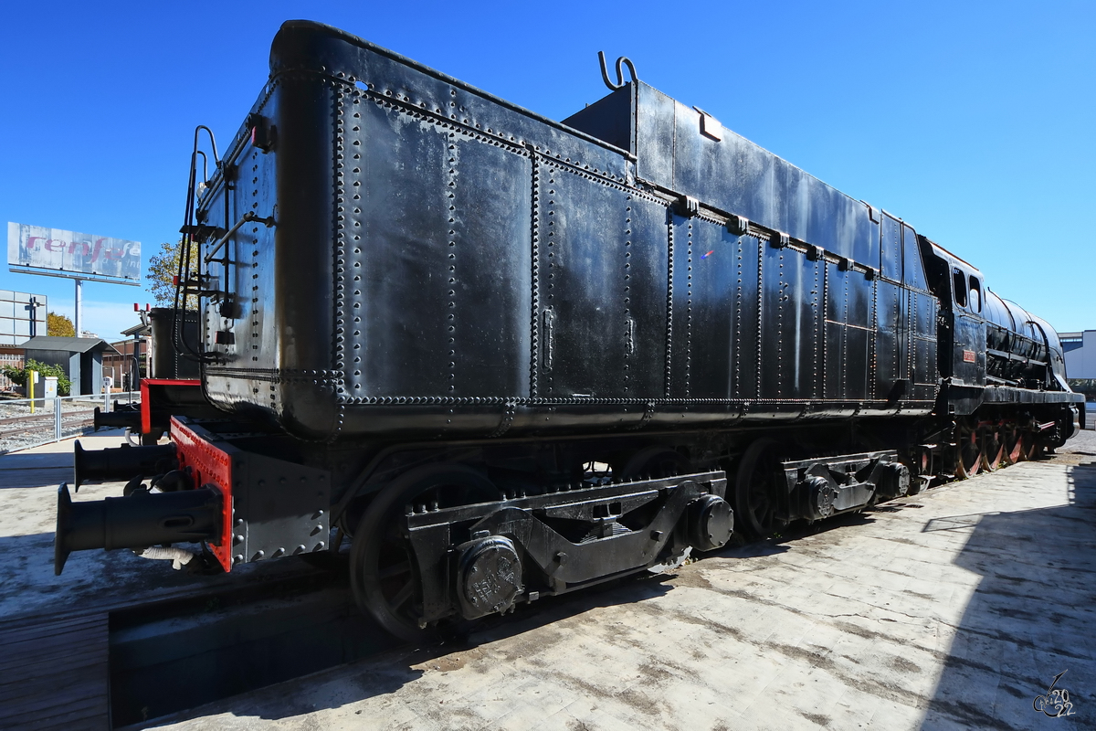 Die Dampflokomotive MZA 1808  Linda Tapada  (241F-2108) wurde 1939 gebaut und war Anfang November 2022 im Eisenbahnmuseum von Katalonien ausgestellt.