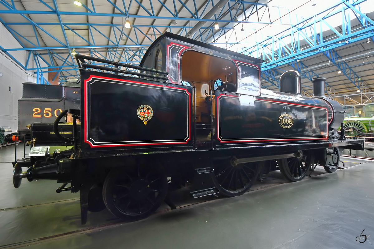 Die Dampflokomotive No. 1008 wurde 1889 bei den Horwich Railway Works gebaut und war bei der Lancashire & Yorkshire Railway im Einsatz. (National Railway Museum York, Mai 2019) 