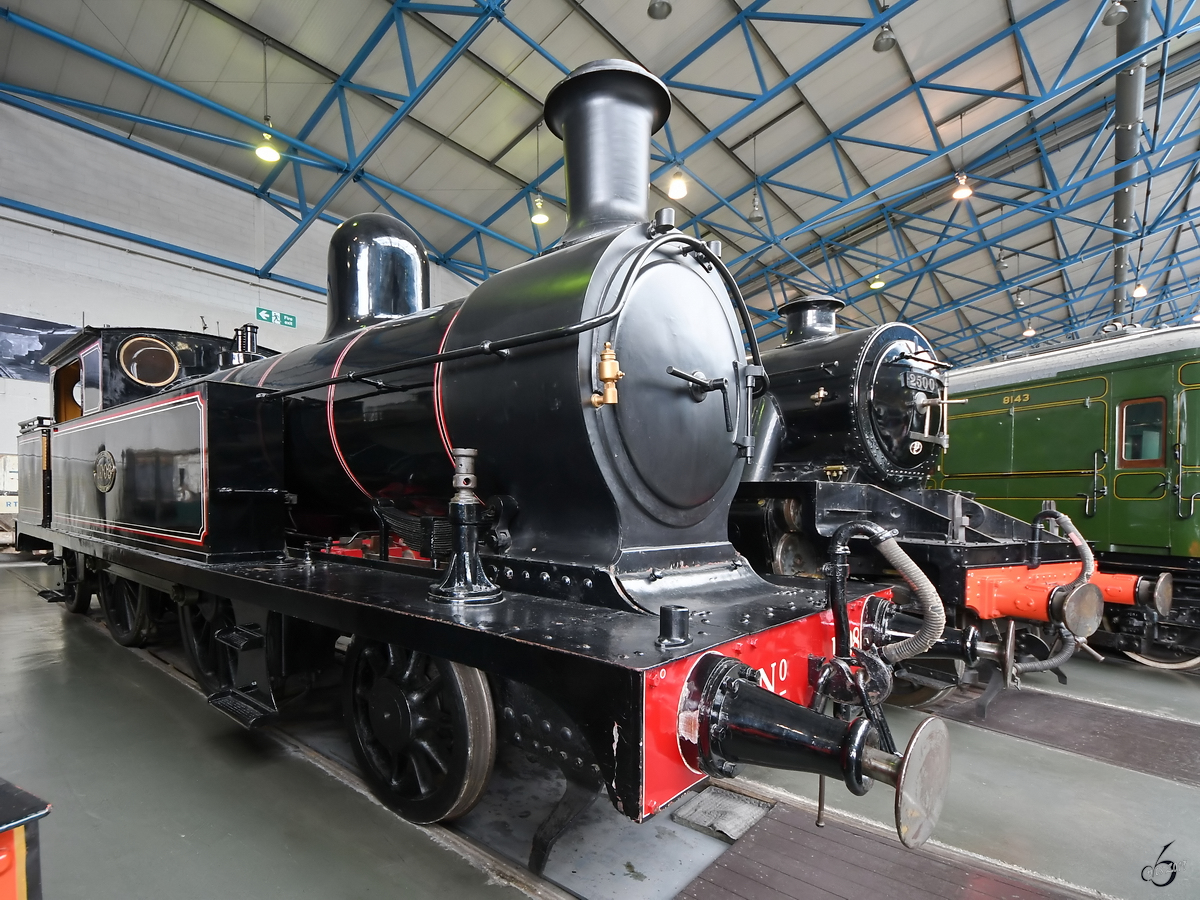 Die Dampflokomotive No. 1008 wurde 1889 bei den Horwich Railway Works gebaut und war bei der Lancashire & Yorkshire Railway im Einsatz. (National Railway Museum York, Mai 2019)
