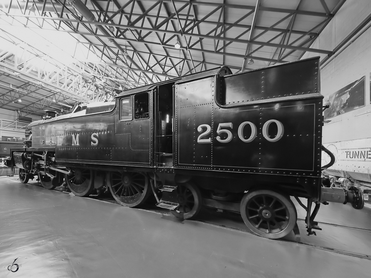 Die Dampflokomotive No. 2500 wurde 1934 bei den Derby Railway Works gebaut und wurde bis 1963 bei der London Midland & Scottish Railway Company eingesetzt. (National Railway Museum York, Mai 2019)