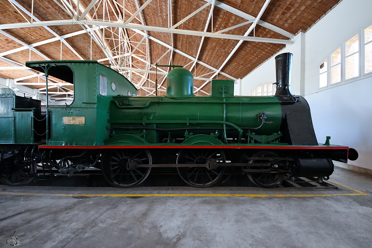 Die Dampflokomotive Oeste 77 (120-2131) wurde 1884 in der Maschinenfabrik Esslingen gebaut. (Eisenbahnmuseum von Katalonien in Vilanova i la Geltrú, November 2022)