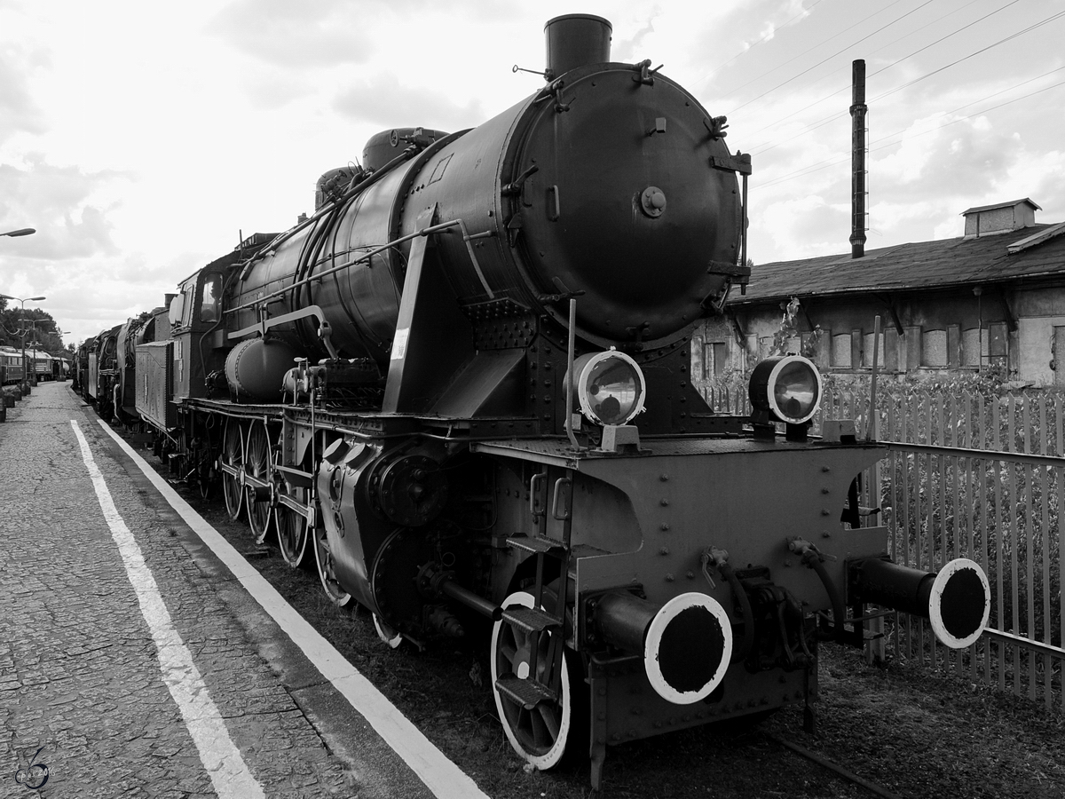 Die Dampflokomotive Os24 (BR 33.2) im Eisenbahnmuseum Warschau (August 2011)
