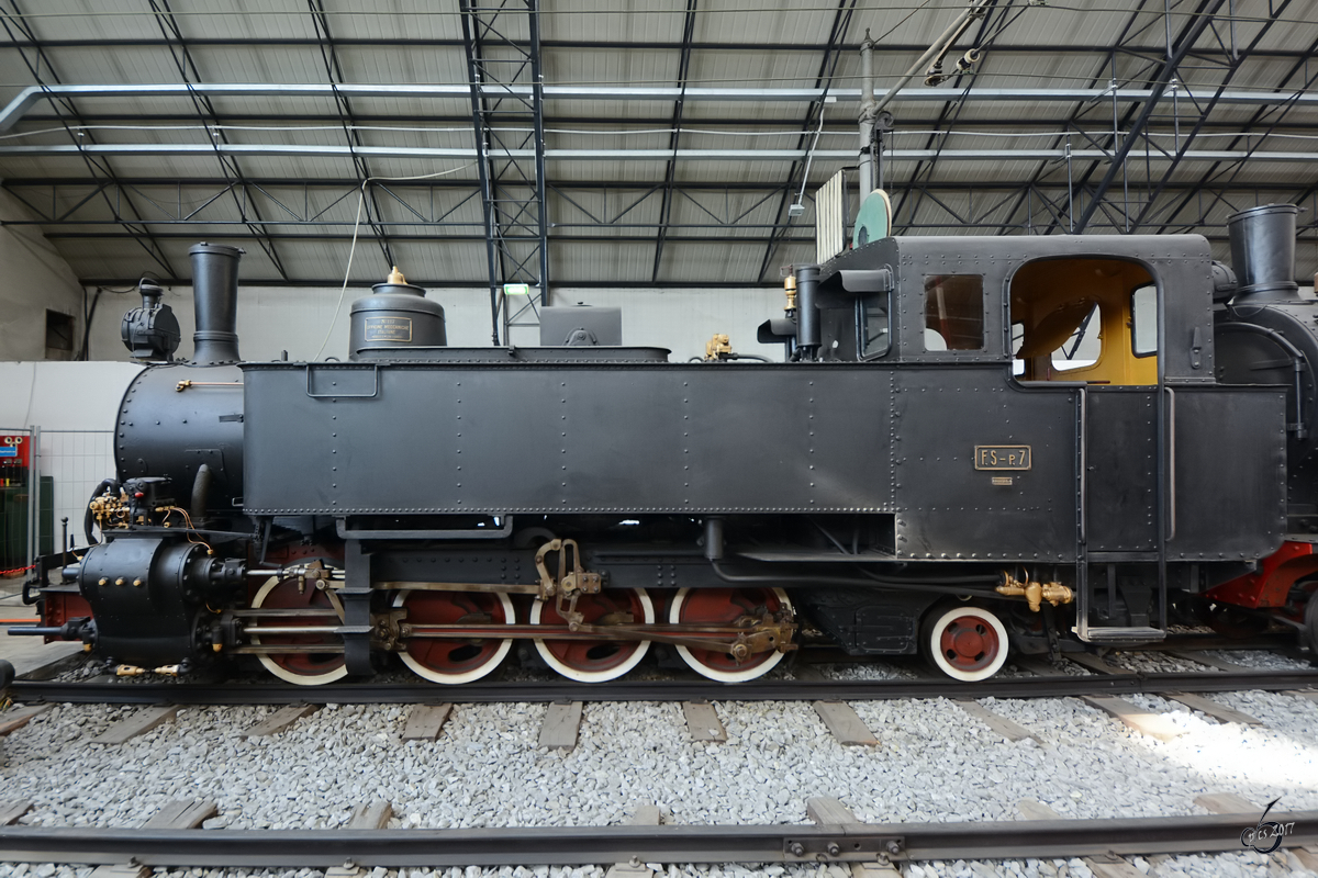 Die Dampflokomotive P.7 im Museum für Wissenschaft und Technik in Mailand (April 2015)