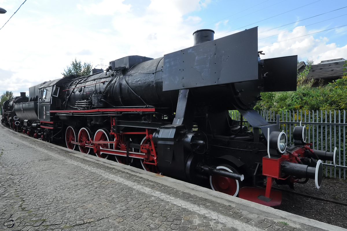 Die Dampflokomotive Ty42 (BR 52) im Eisenbahnmuseum Warschau (August 2011)