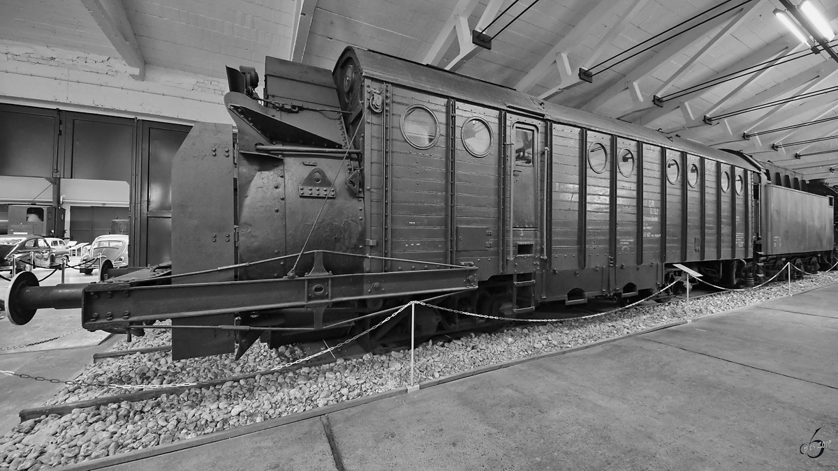 Die Dampfschneeschleuder 700 582 vom Typ SSH61 wurde im Jahr 1930 gebaut. (Oldtimermuseum Prora, April 2019)