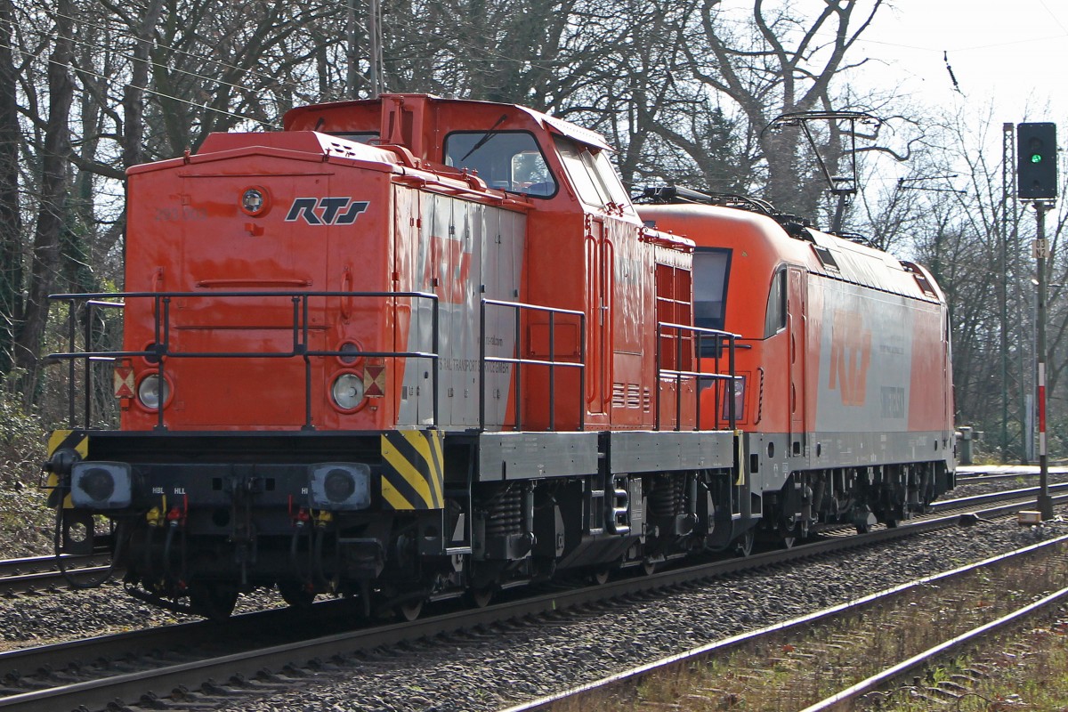 Die defekte RTS 293.03 am 1.3.14 im Schlepp von RTS 1216 902 in Ratingen-Lintorf.