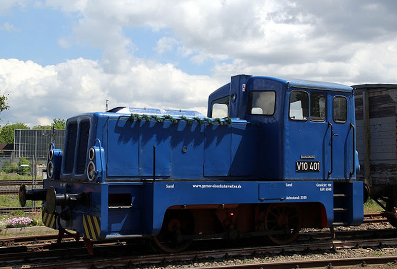 Die Diesellok V10B Blaue Rosi war bei 4. Geraer Eisenbahnfrühling in Gera zusehn. Foto 30.05.15