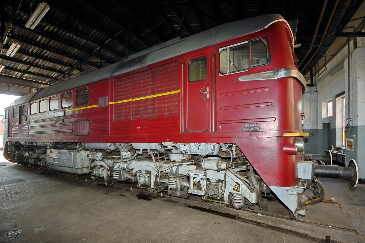 Die Diesellokomotive 120 274-6 Mitte August 2018 im Eisenbahnmuseum Arnstadt.