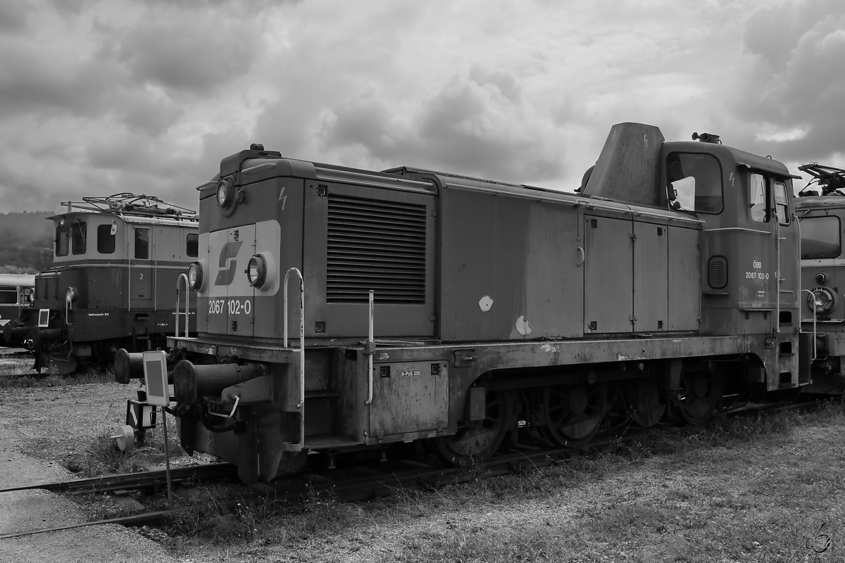 Die Diesellokomotive 2067 102-0 ist hier im Lokpark in Ampflwang zu sehen. (August 2020)
