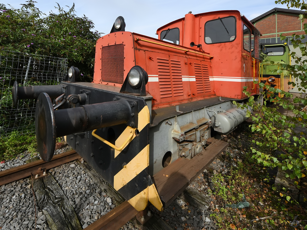 Die Diesellokomotive Orenstein & Koppel MV 4 auf dem Museumsgelände der Henrichshütte. (Hattingen, September 2017)