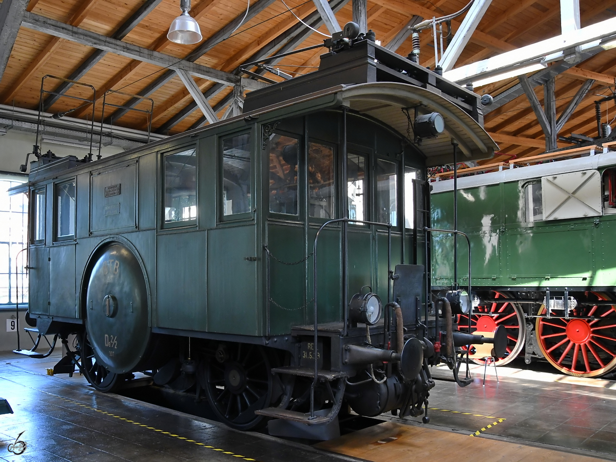 Die Drehstrom-Lokomotive De 2/2 der ehemaligen Burgdorf-Thun-Bahn stammt aus dem Jahr 1899. (Lokwelt Freilassing, August 2020)