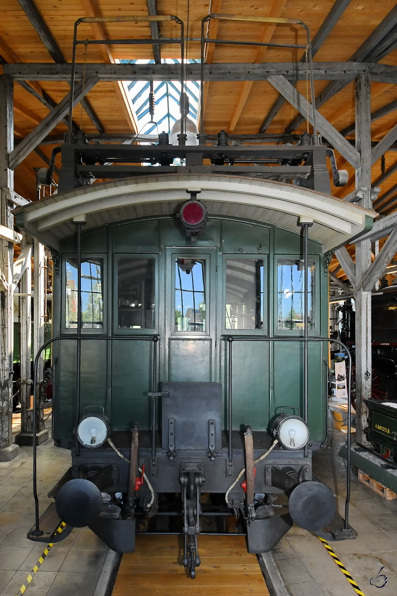 Die Drehstrom-Lokomotive De 2/2 der ehemaligen Burgdorf-Thun-Bahn stammt aus dem Jahr 1899. (Lokwelt Freilassing, August 2020)
