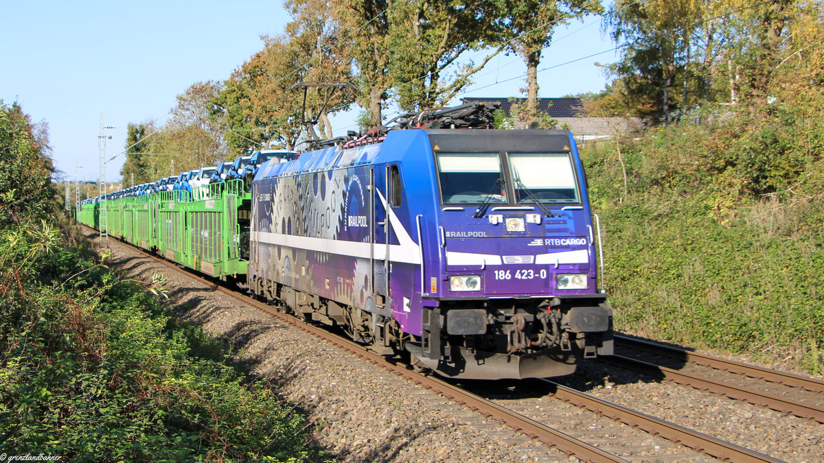 Die Drehstromlok 186-423 war am 31.10.2020 mit dem Hödlmayer Autozug unterwegs in Richtung Aachen.


Herzogenrath,31.10.2020