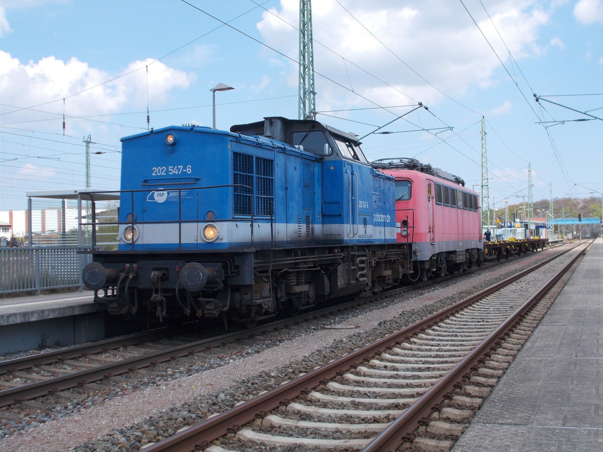 Die EGP 202 547 holte die 140 649,am 03.Mai 2016,von Mukran ab.In Bergen/Rügen hatte ich das Glück die Fuhre,auf Grund eines haltzeigenden Signal`s,zubekommen.