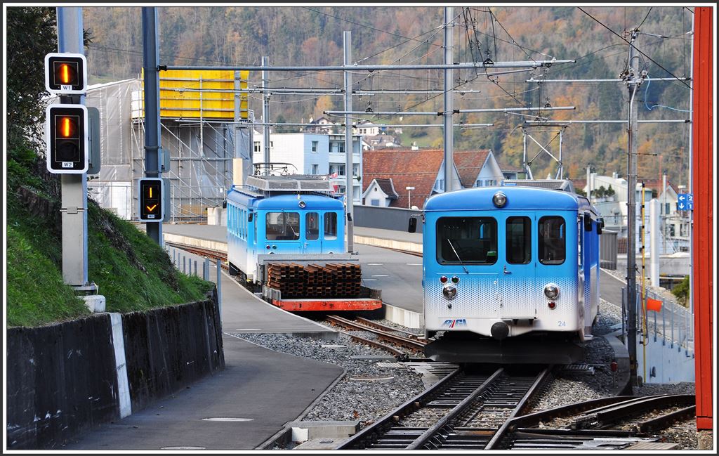 Die Einfahrt zum neuen erweiterten Bahnhof in Arth Goldau. (03.11.2014)