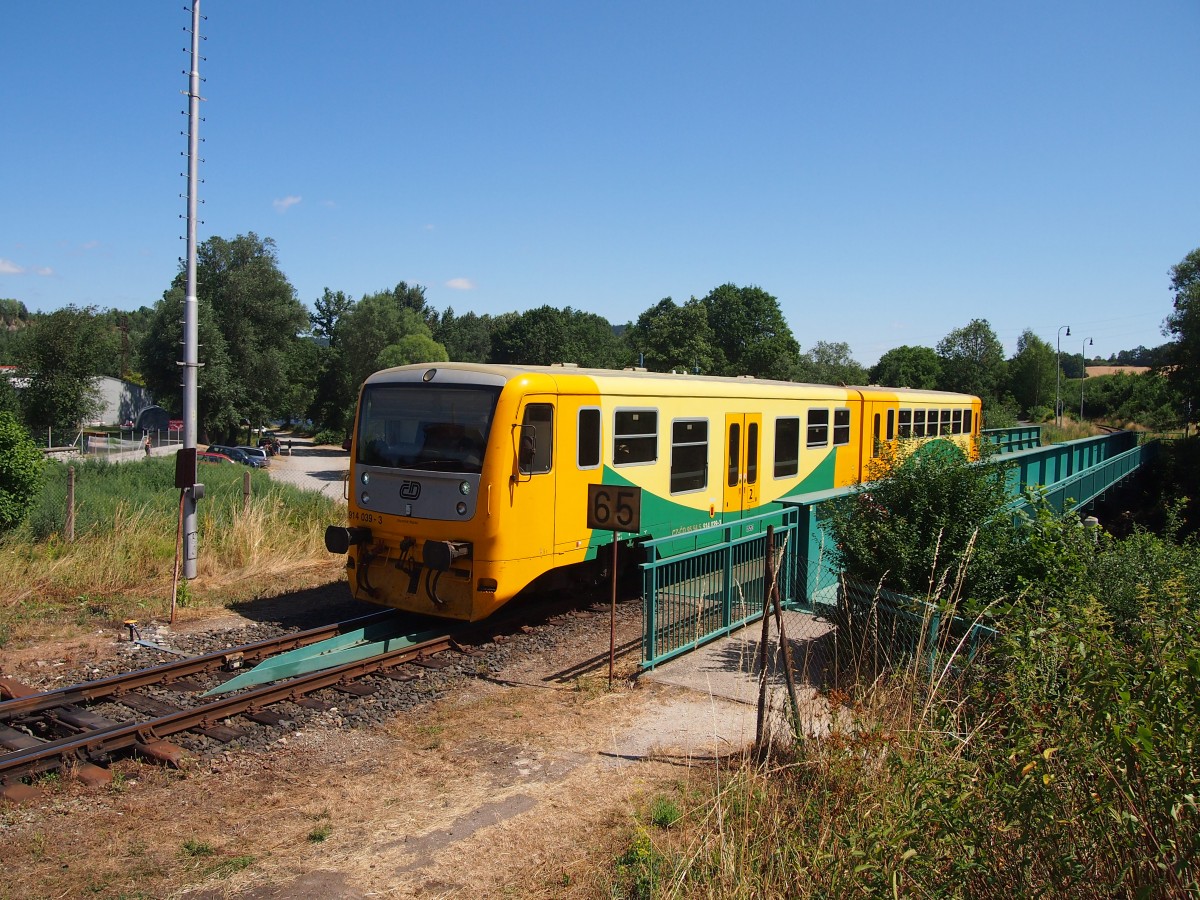 Die Eisenbahnbrücke über den Fluss Otava in Sušice Bhf. am 26.7.2015