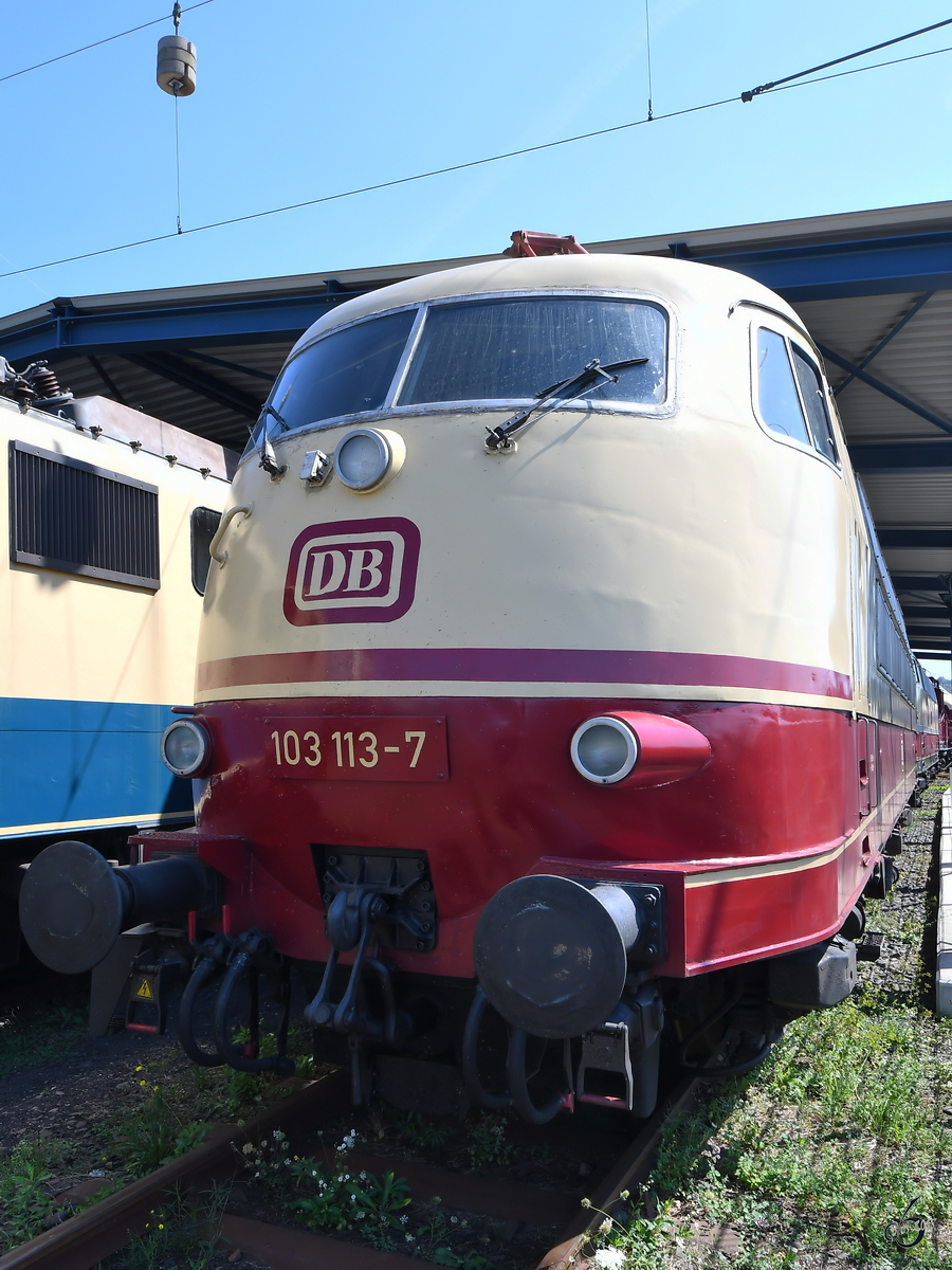 Die Elektrolokomotive 103 113-7 im August 2018 im Eisenbahnmuseum Koblenz.