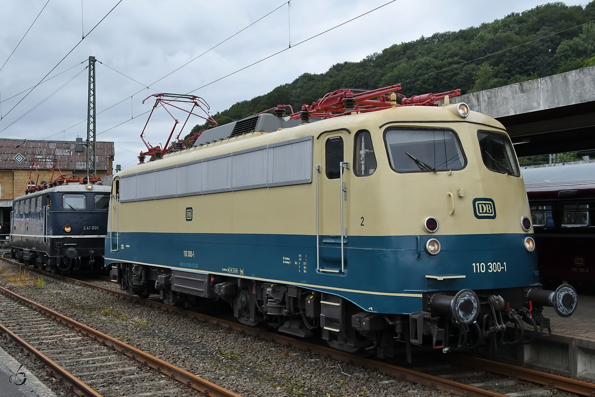 Die Elektrolokomotive 110 300-1 Anfang Juli 2019 zu Gast in Altenbeken.
