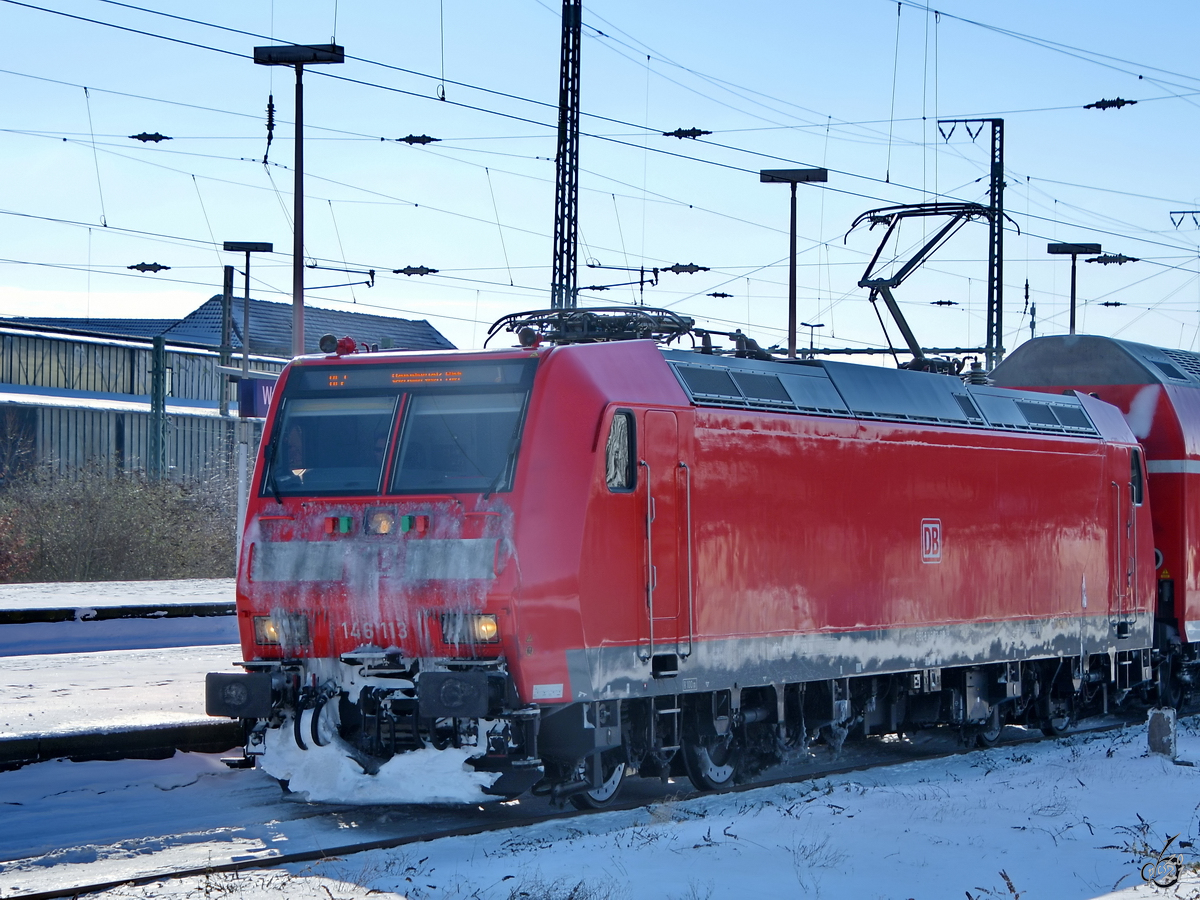 Die Elektrolokomotive 146 113 war im Februar 2021 in Wanne-Eickel unterwegs.
