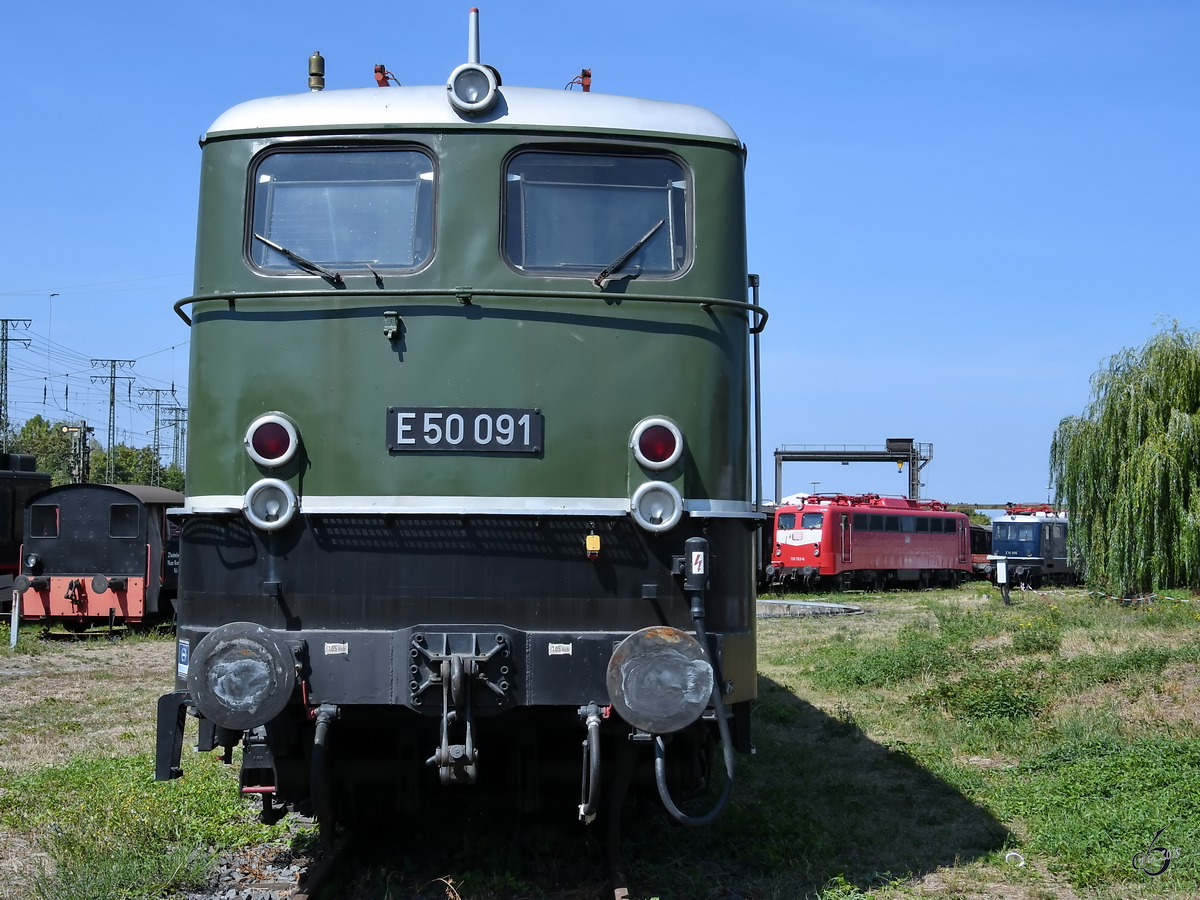 Die Elektrolokomotive E 50 091 im August 2018 im Eisenbahnmuseum Koblenz.