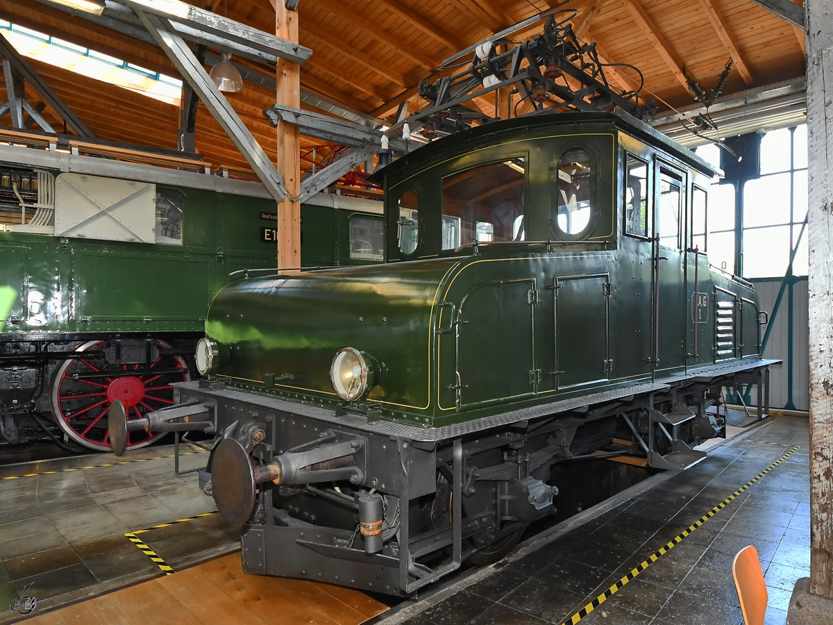 Die Elektrolokomotive L.A.G. 1  Katharina  wurde 1905 gebaut und ist in der Lokwelt Freilassing ausgestellt. (August 2020)