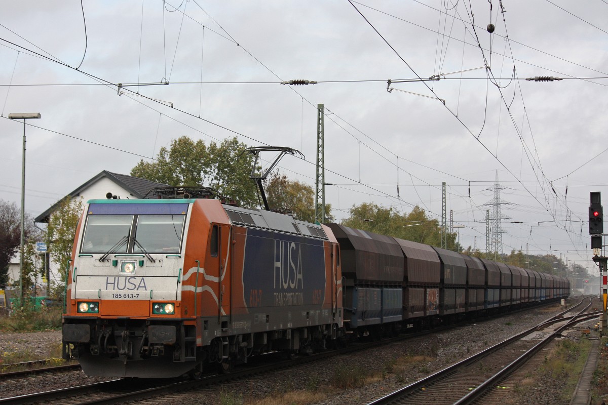 Die ex HUSA 185 613 am 1.11.13 für die NIAG mit einem Kohlezug in Ratingen-Lintorf.