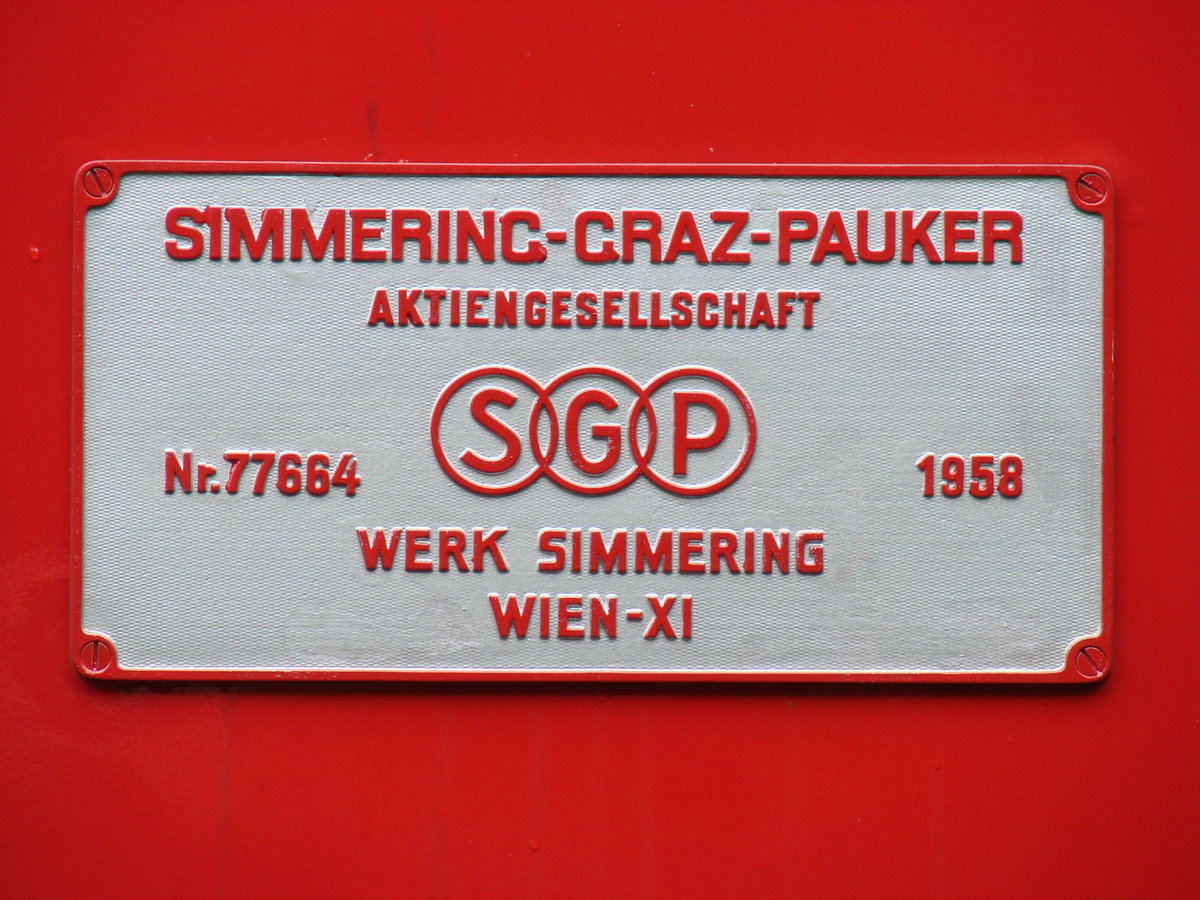 Die Fabrik-Schilder der 2095.001 - 11-06-2012