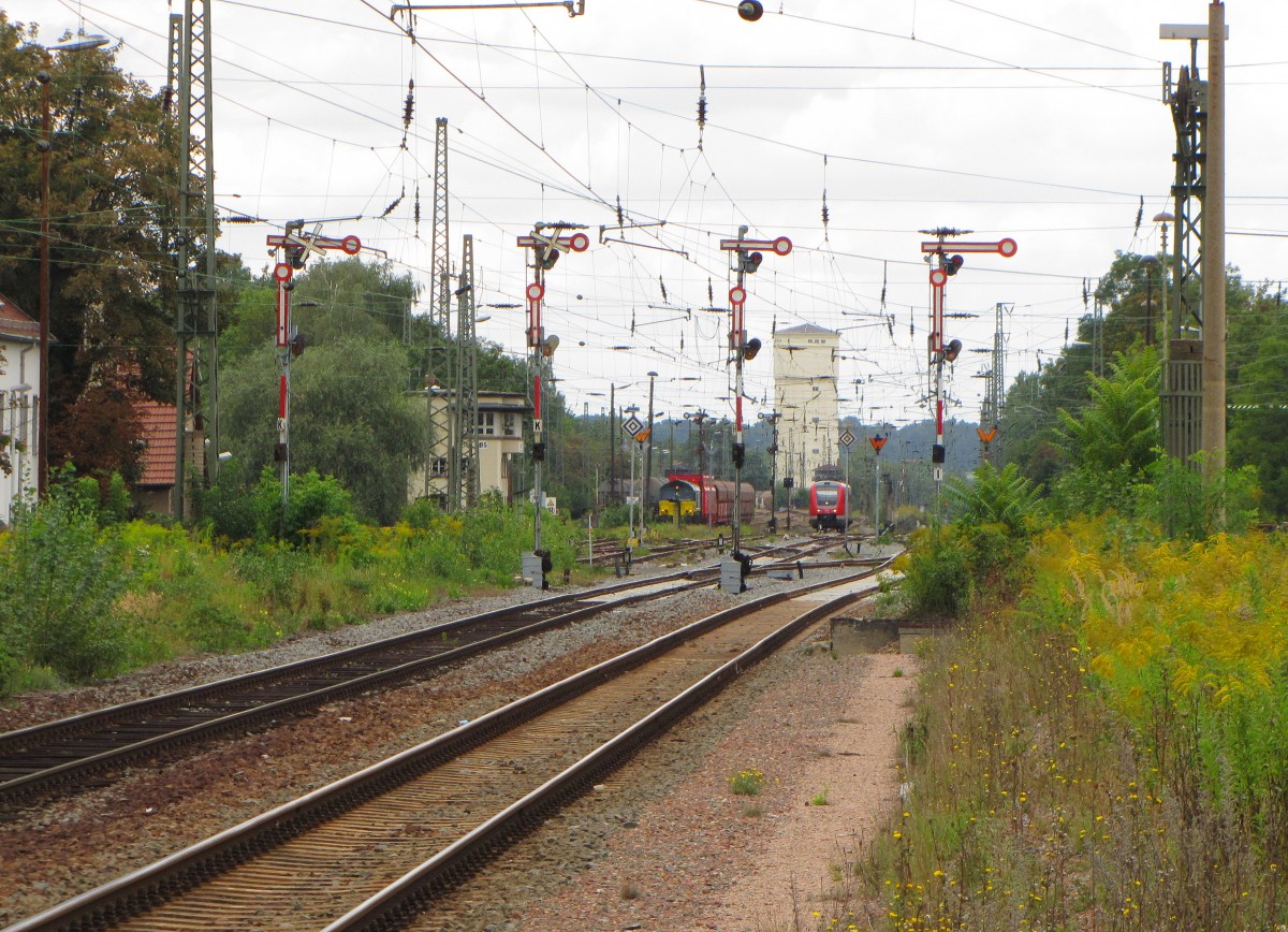 Die Flügelsignale in Richtung Leipzig, am 08.09.2015 in Altenburg.