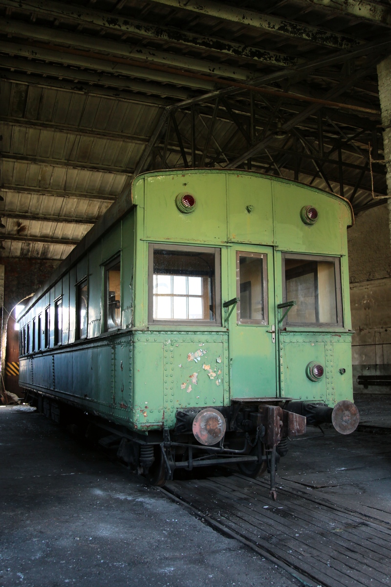 Die Frontansicht des Wagens 0752 der Baltischen Eisenbahnen am 13.05.2017 im Außenlager Jelgava des Eisenbahnmuseums Riga. (siehe auch Bild 1024913)