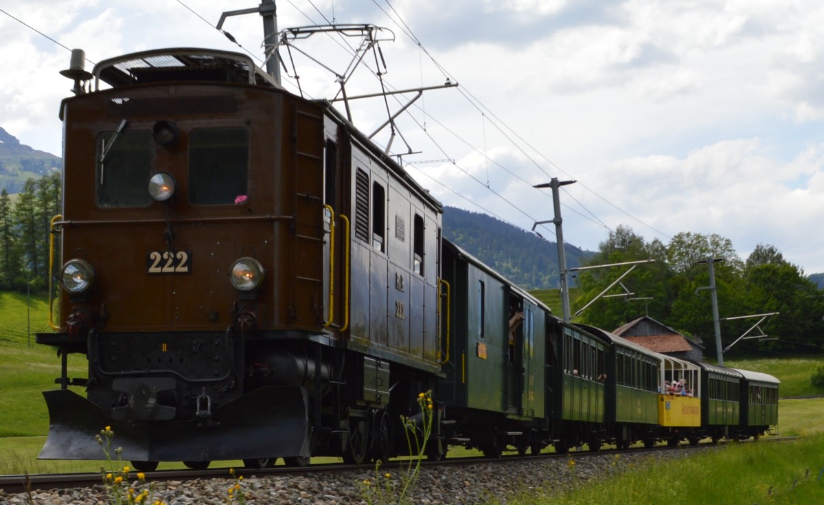 Die Ge 2/4 222 war heute mit dem geplanten Dampfzug von Ilanz nach Landquart unterwegs. Hier bei Ilanz (25.5.2014)
