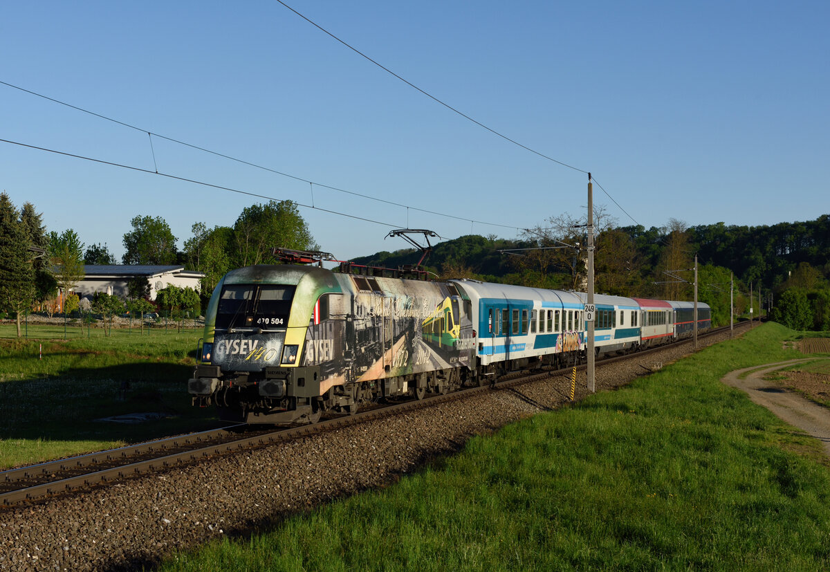 Die GySEV 470 503 war am Abend des 05. Mai 2021 mit dem EC 150 von Spielfeld-Straß nach Wien Hauptbahnhof unterwegs und wurde von mir in Wagna fotografiert.