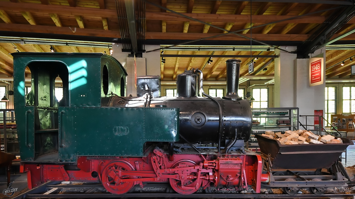 Die Henschel Feldbahndampflokomotive Typ  Riesa  als Teil des Dioramas  Trümmerbahn  Ende April 2018 im Deutschen Technikmuseum Berlin.