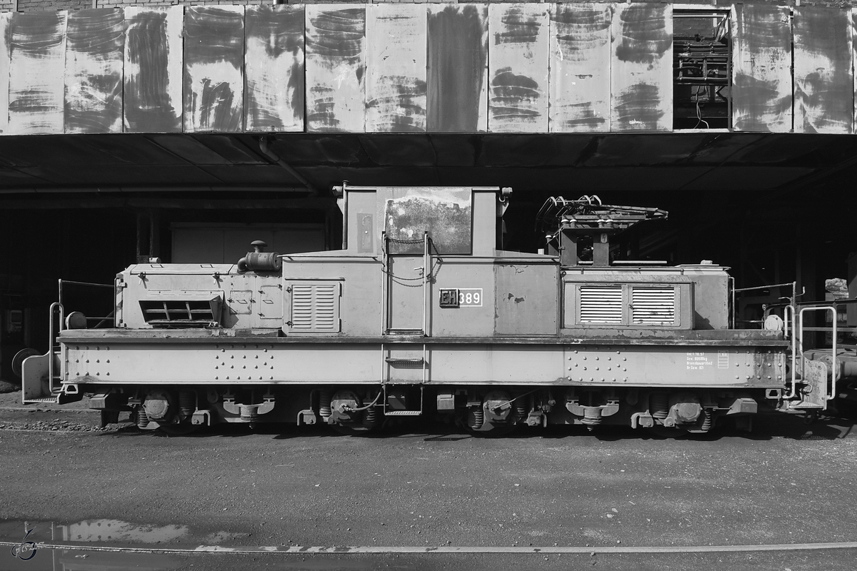 Die Hybrid-Lokomotive Krauss-Maffei Nr. 18163  EH 389  auf dem Museumsgelände der Henrichshütte. (Hattingen, September 2017)