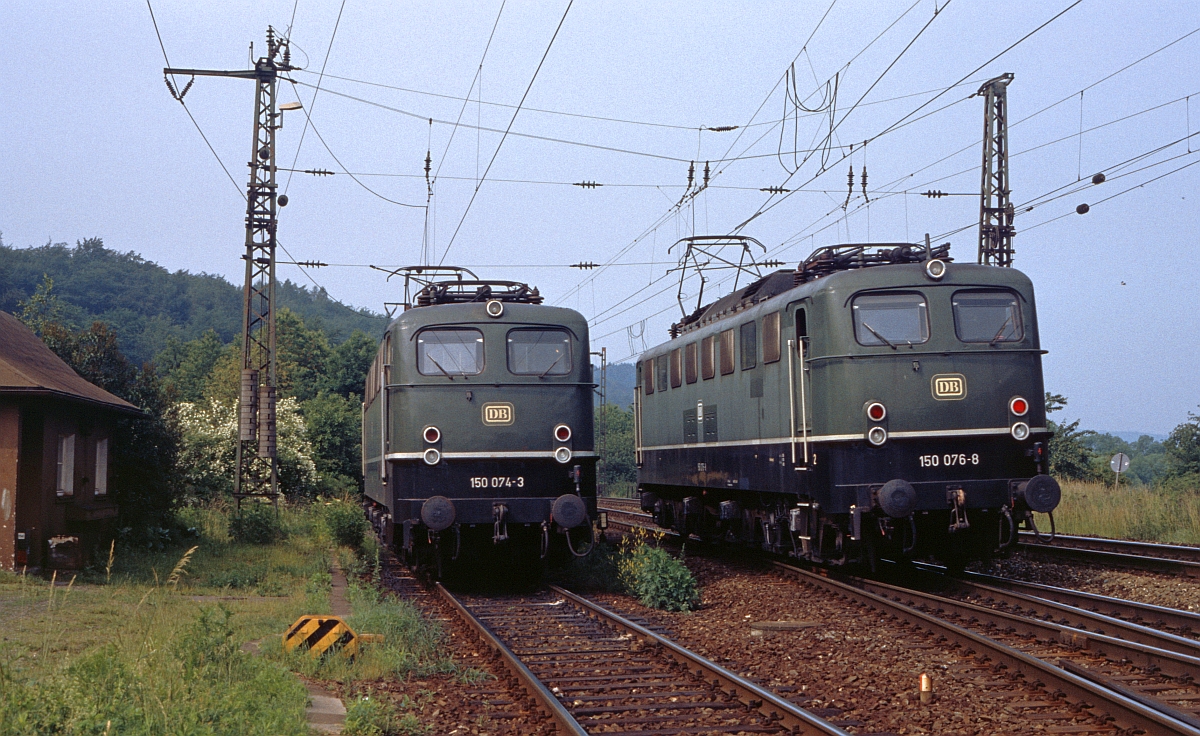 Die Laufacher Schubloks (2): 150 074 und 076 am 26.7.1994.