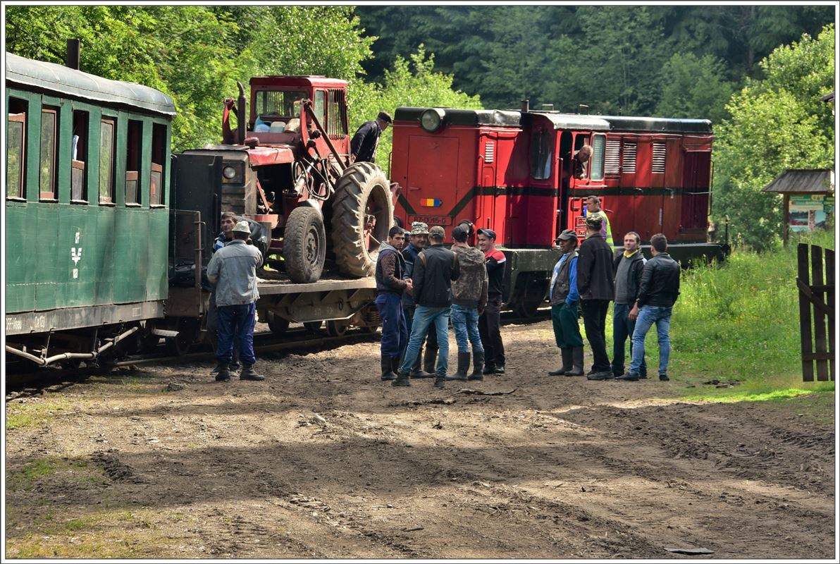Die Maschine ist aufgeladen und 87-0015-5 ist wieder am Zug. (12.06.2017)
