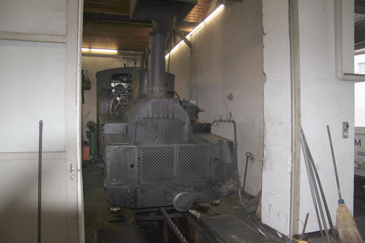 Die MG besitzt auch noch eine betriebsfhige Dampflok,die HG2/3 Nr.2(SLM 1890) Es handelt sich um die lteste noch in Betrieb stehende Dampflok in der Schweiz!
Frher stand sie als Denkmalslok in Capolago.08.09.13