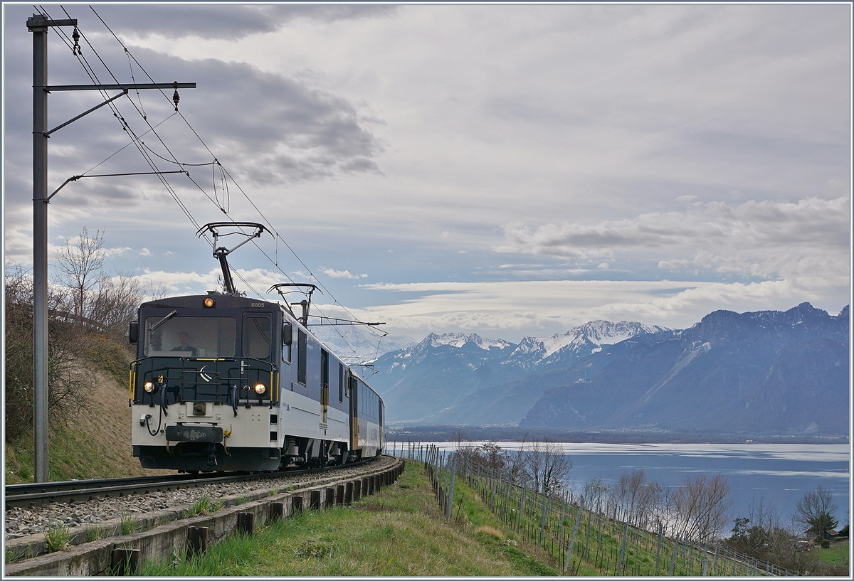 Die MOB GDe 4/4 6005 fährt mit ihrem PE 2122 kurz vor Planchamp in Richtung Zweisimmen.

12.03.2020