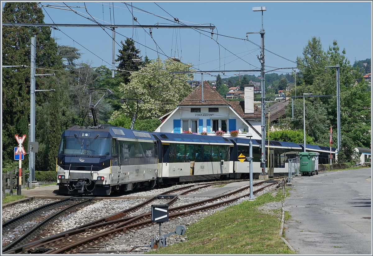 Die MOB Ge 4/4 8004 schiebt bei Fontanivent ihren MOB Panoramic Express in Richtung Montreux.

18. Mai 2020