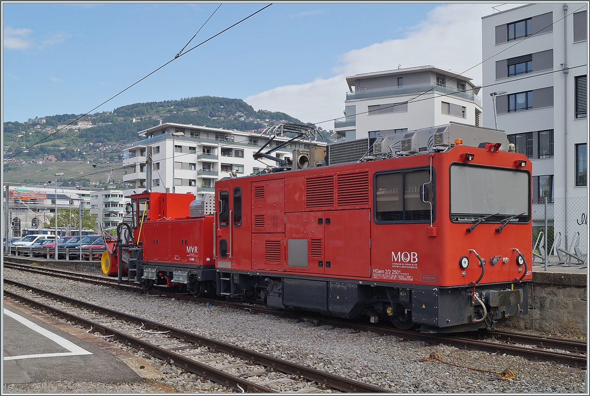 Die MOB HGem 2/2 2501 mit einer Schneefräse in Vevey. 

3. Juni 2021 