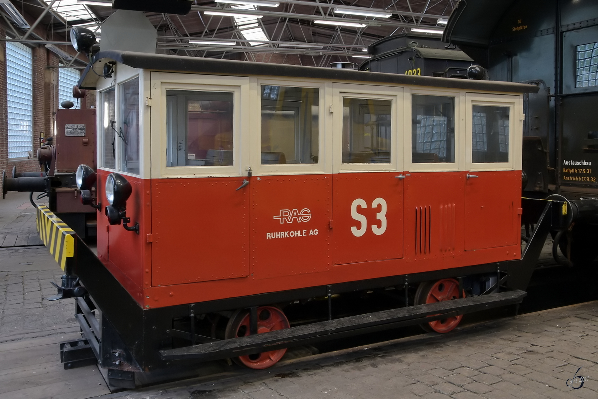 Die Motordraisine S3 der Ruhrkohle AG Anfang Mai 2017 im Eisenbahnmuseum Bochum. 