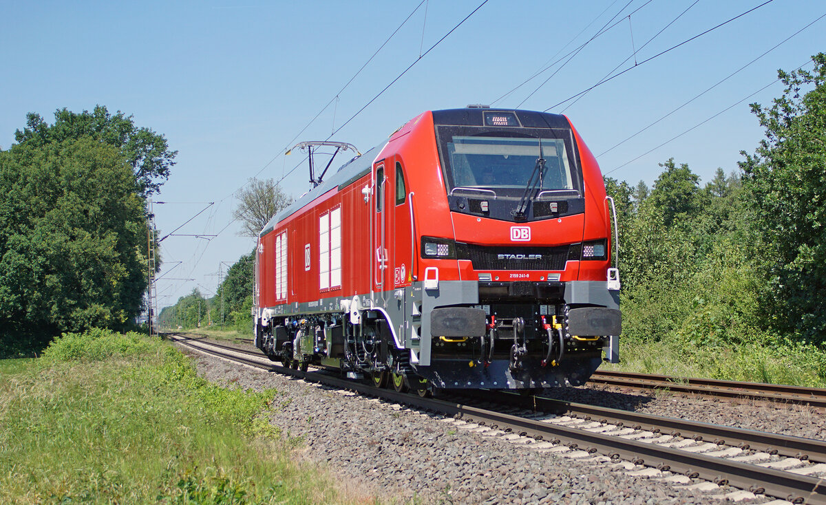 Die neuen DB-Bullen - Lokomotive 159 241-9 am 15.06.2022 in Lintorf.